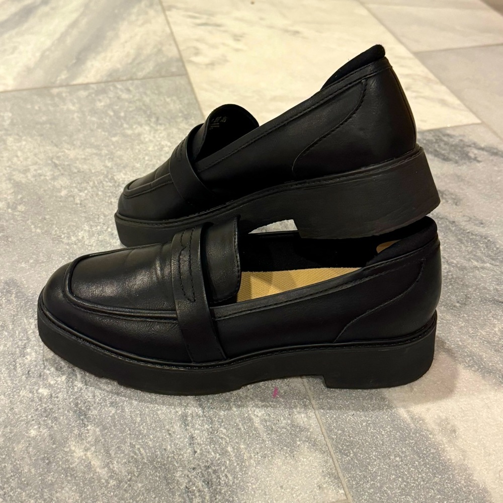 Dr. Scholl’s Black Chunky Loafers Size 9.5 Like New Condition